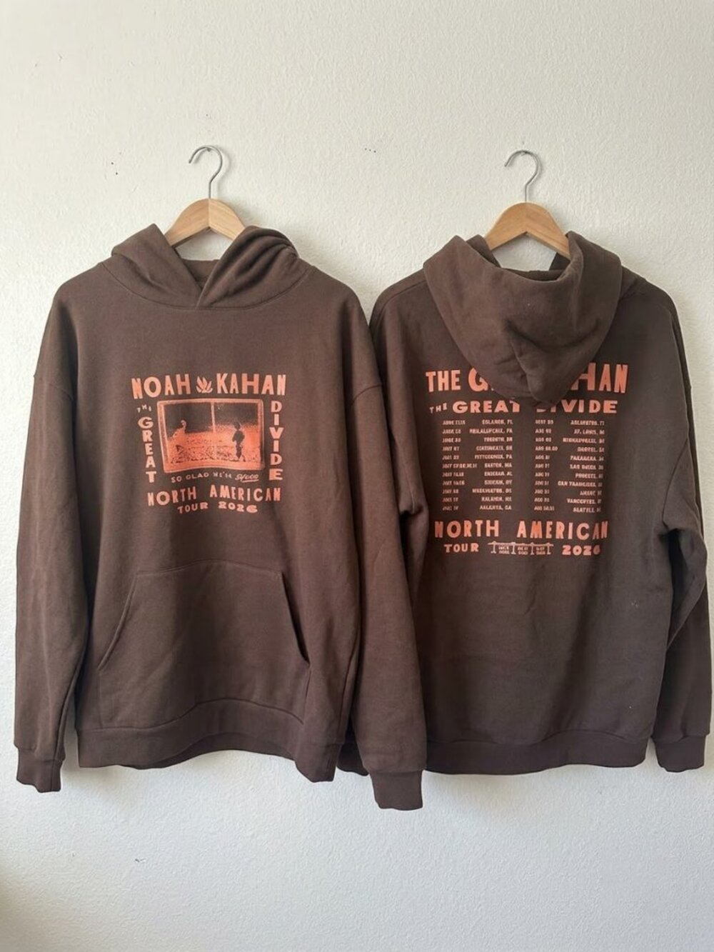Noah Kahan Great Divide Tour Hoodie Dark Chocolate